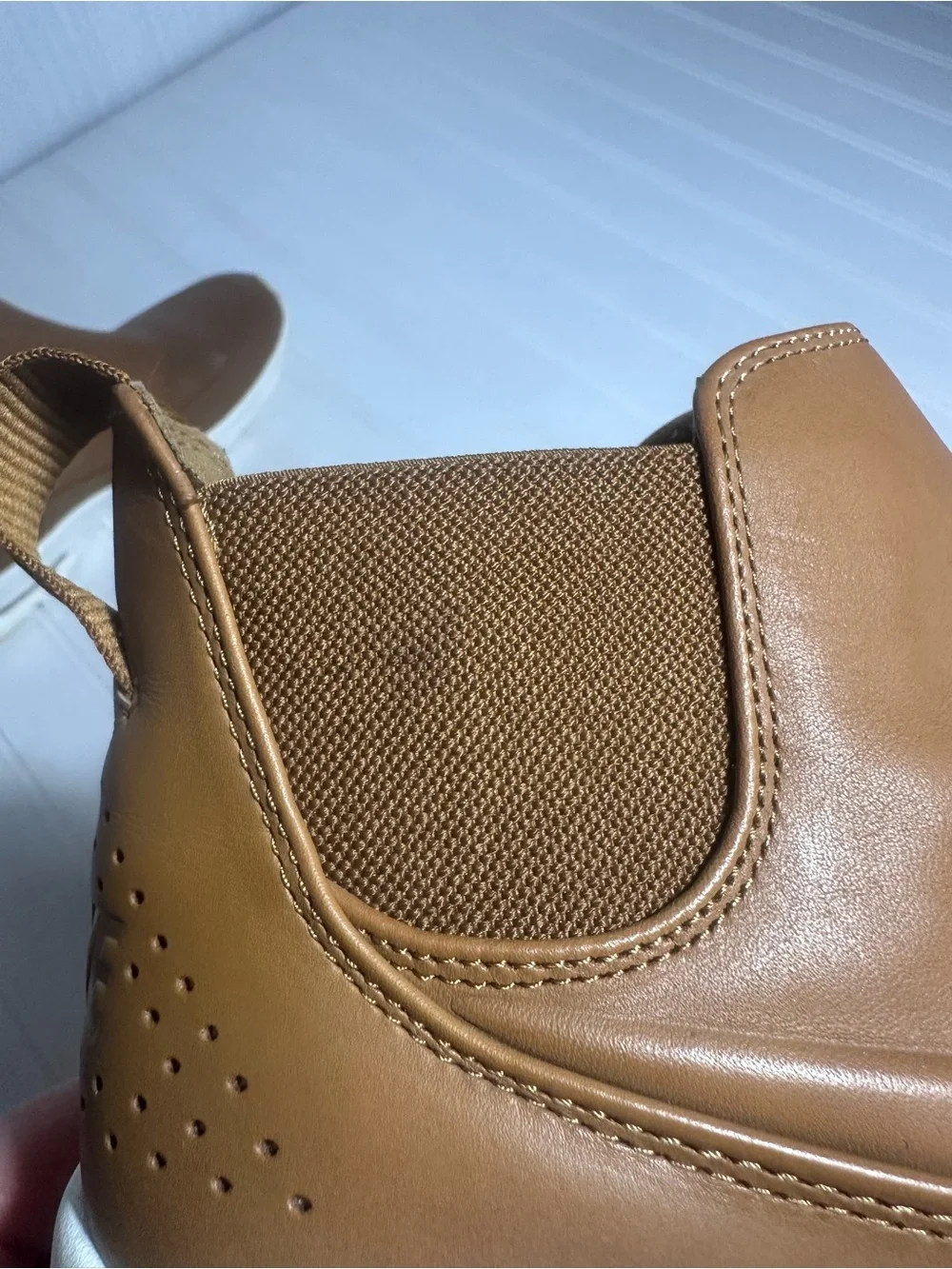 Nike Air Max Thea Mid Chelsea sneaker boots brown leather women’s 7.5